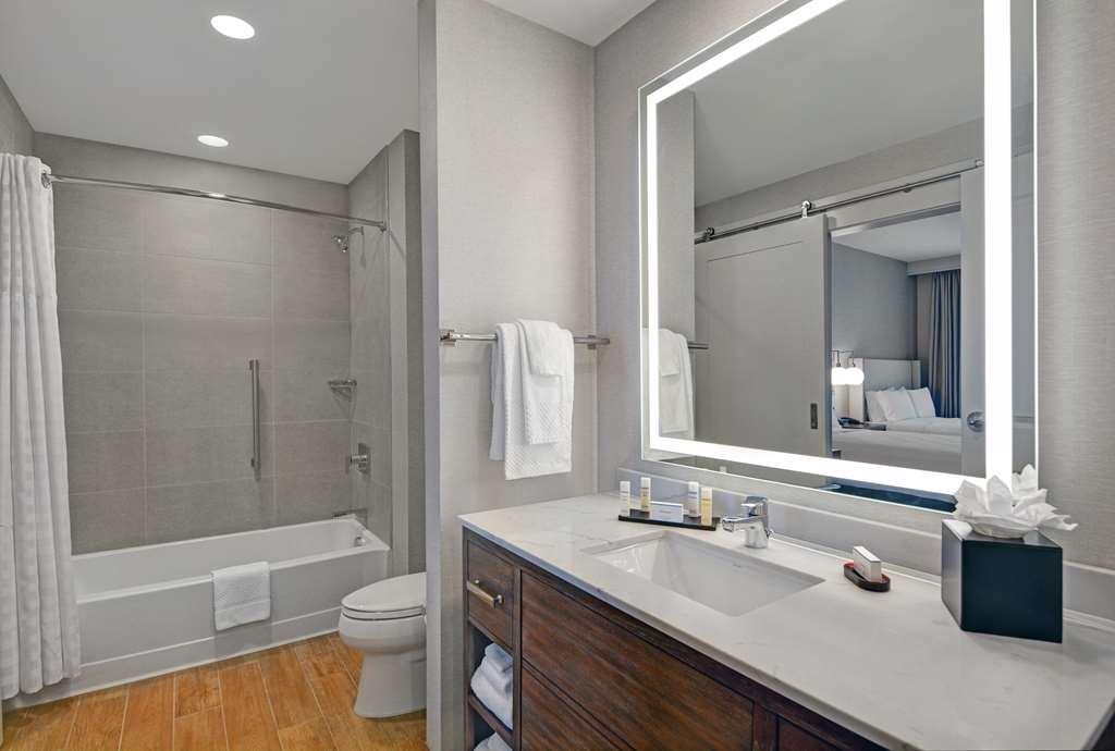 Embassy Suites By Hilton Charleston Harbor Mt. Pleasant Mount Pleasant Chambre photo