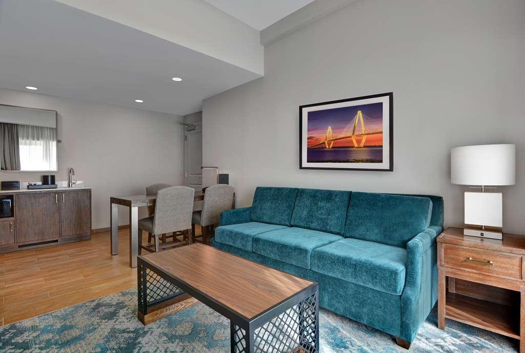 Embassy Suites By Hilton Charleston Harbor Mt. Pleasant Mount Pleasant Chambre photo